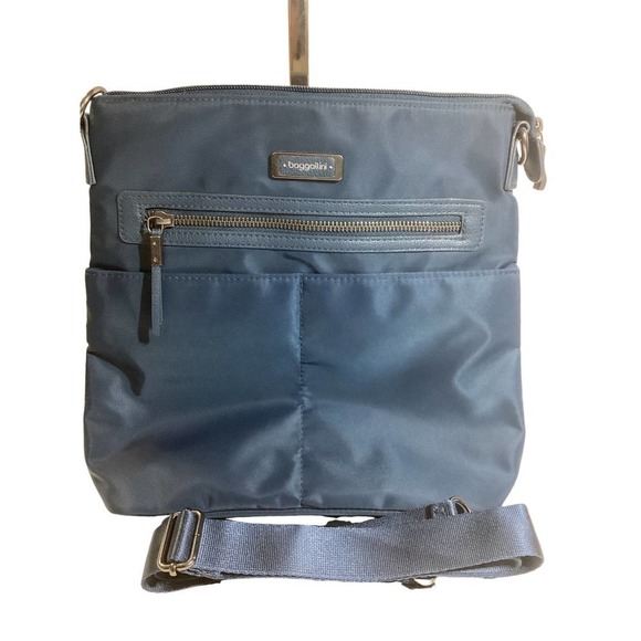 baggallini lightweight large crossbody - Picture 2 of 4